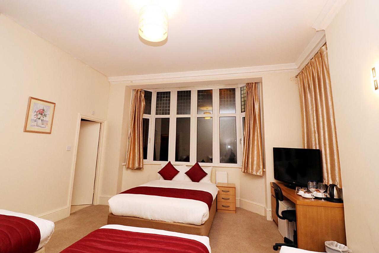 Gatwick Inn Horley Exterior photo